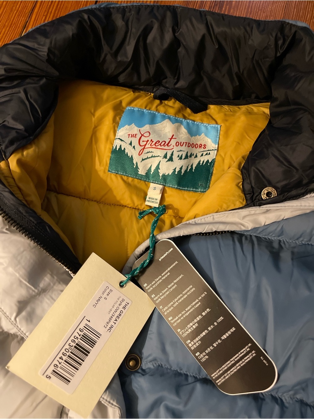 NWT The Great. Outdoors Down Polar Vest in Navy Colorblock Sky Blue Mustard - Picture 10 of 11
